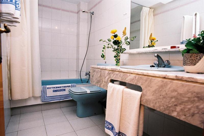 Apartamentos Moguima ロケタス・デ・マル エクステリア 写真
